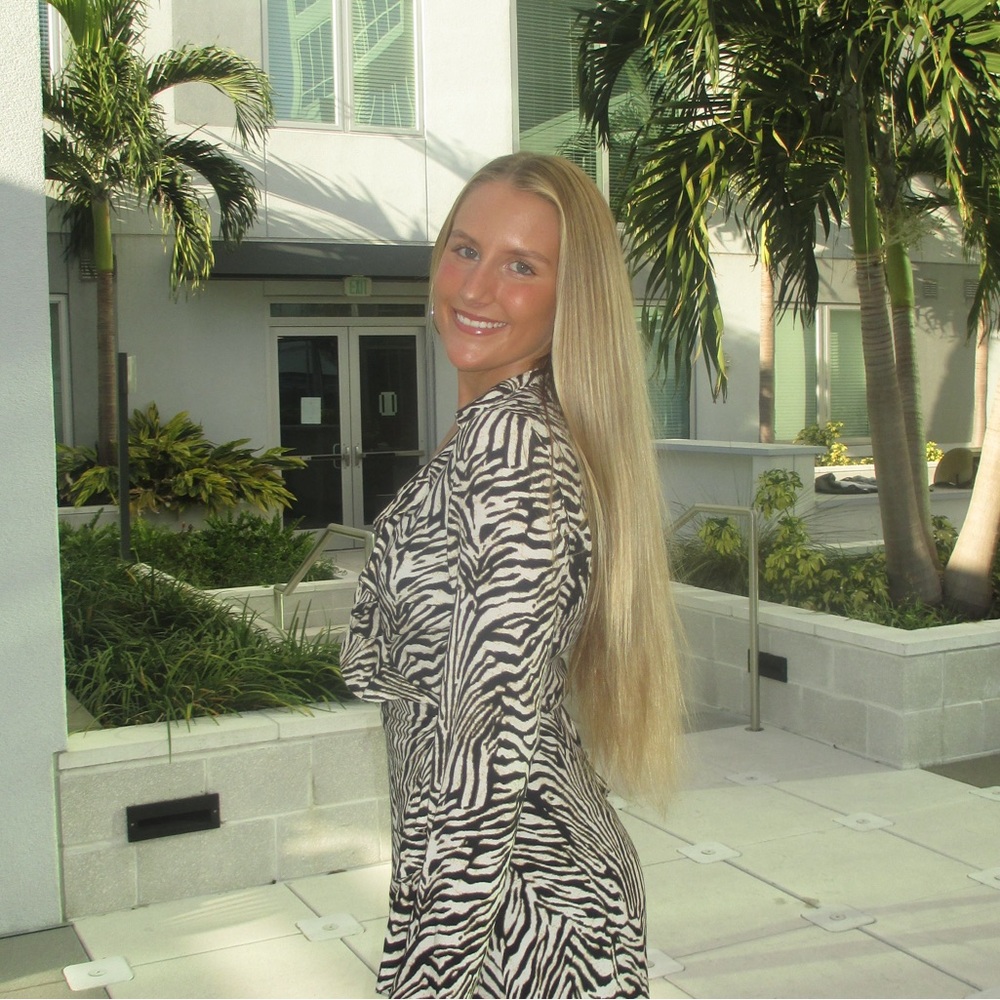 Meet your Posher, Maeve